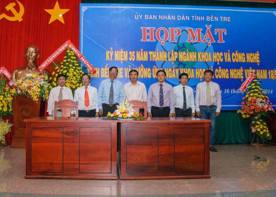 Hợp tác nghiên cứu khoa học và phát triển Khoa học công nghệ