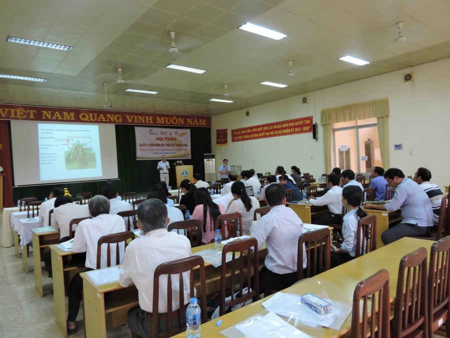 Hội thảo Quản lý bệnh đốm nâu trên cây thanh long