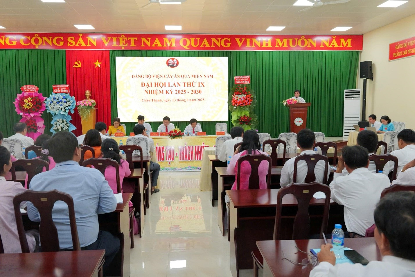 ĐẠI HỘI ĐẢNG BỘ VIỆN CÂY ĂN QUẢ MIỀN NAM LẦN THỨ IX NHIỆM KỲ 2025-2030
